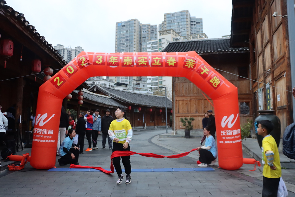 F5BA5668-0758-4E77-8188-55471993BA3D