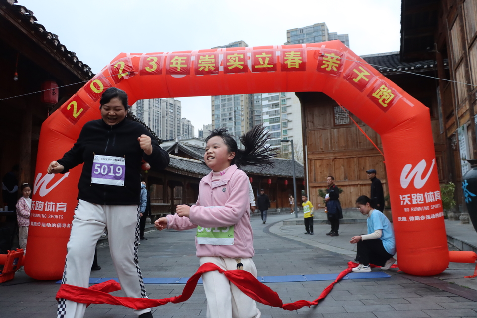 8BF8397E-F26C-4374-86E5-47E25BE6DC99