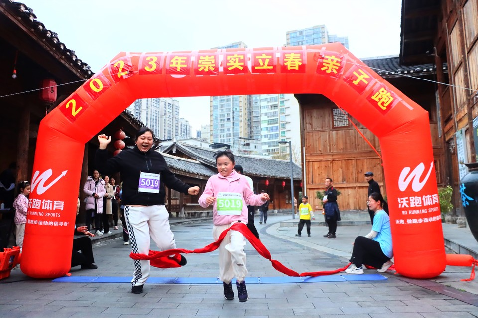 54A6AF67-F85D-4939-8A16-C337A5075E09