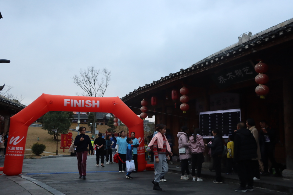 4EB46DB3-AA2C-4DF7-A87B-4CA2B091CDA5