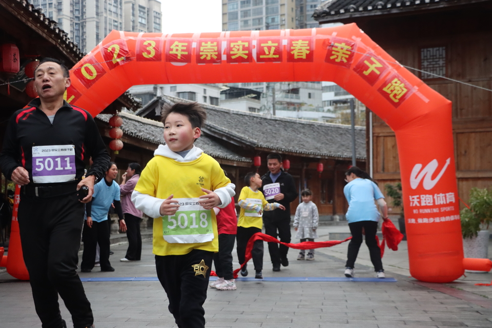 A0B587E9-5D79-4A8F-9F40-E92B175BD1FD