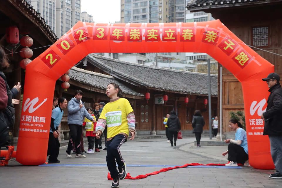 CD44A429-F343-46BB-9B90-A77F7A9DE7E9