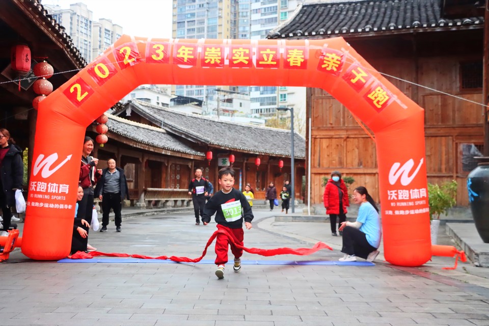 27DA5D7C-DF09-43E0-9CD4-B3014C6C4A0D