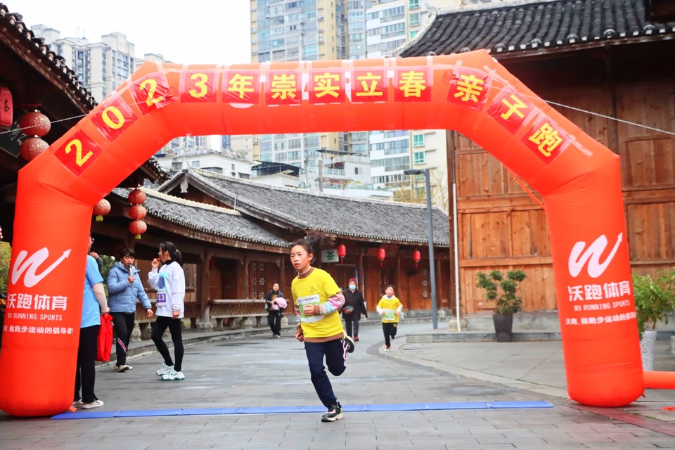 A2B959DB-043A-406D-82E7-06BE9715D29E