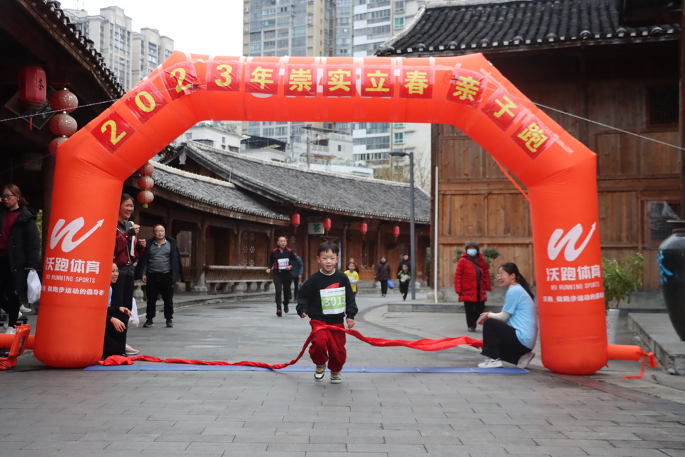 6DD3754D-7AA8-44EB-B502-B1C45DB8A5B7