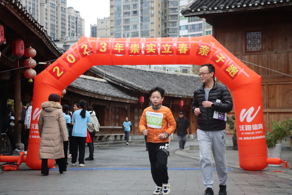 88191A40-784C-4EC7-87B2-48A8C50B7773