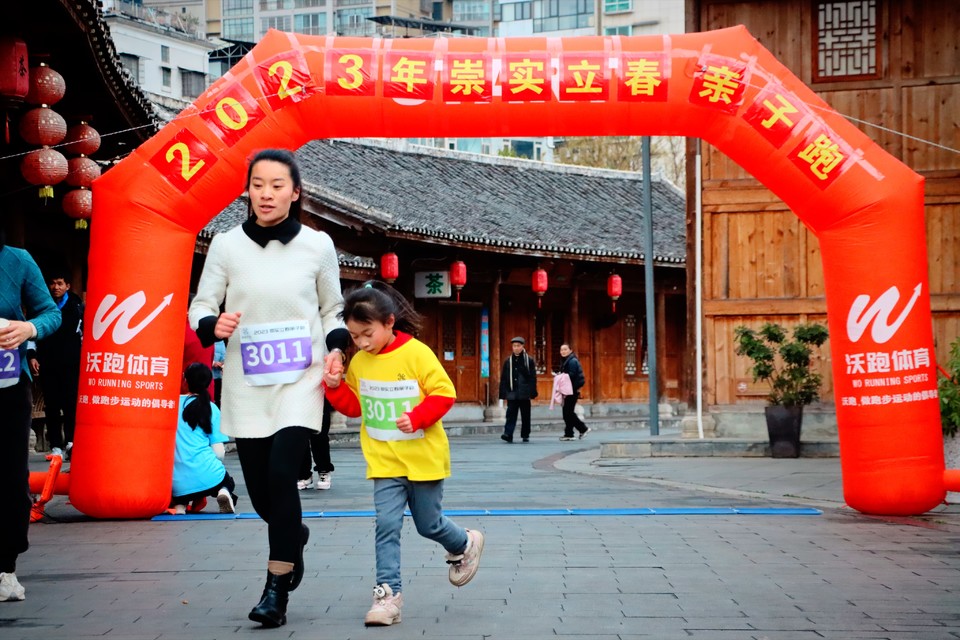 07F6EE14-CA09-41E7-91AD-985DB85CC68E