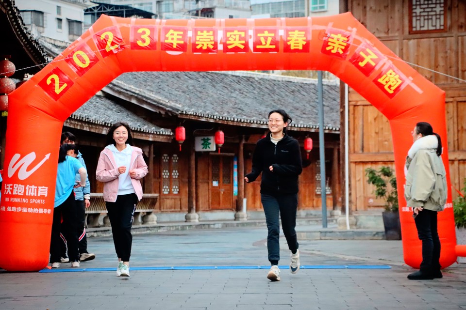 D3745046-3613-4E32-A566-E933FBC03D6C