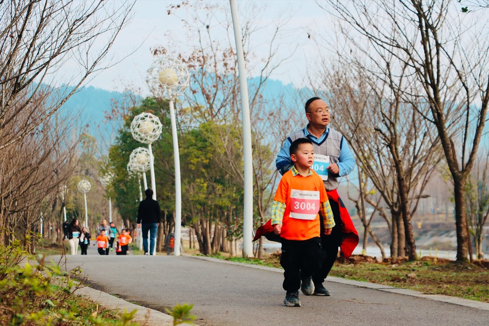 A6E0E491-1AD6-4C03-8F59-69F9E670A26F