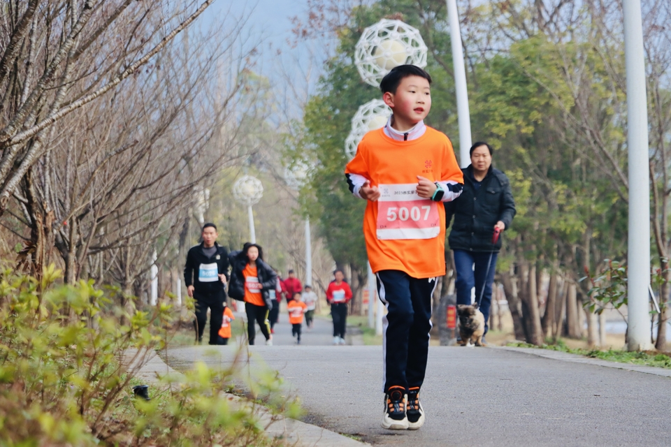 C5B193AC-0BA1-41A6-ACEE-1E792A3DD074