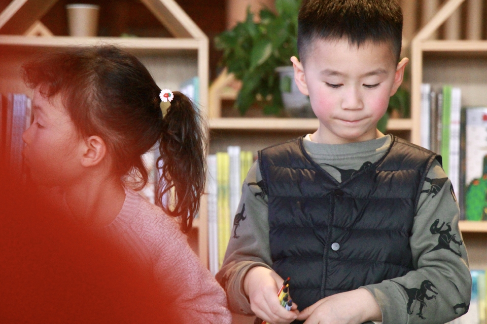 BAE7AD00-8E53-439A-90F1-0026BC034D97