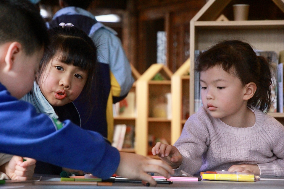 43C3A922-5D8B-4ED0-89F6-E4B8BF9E0750