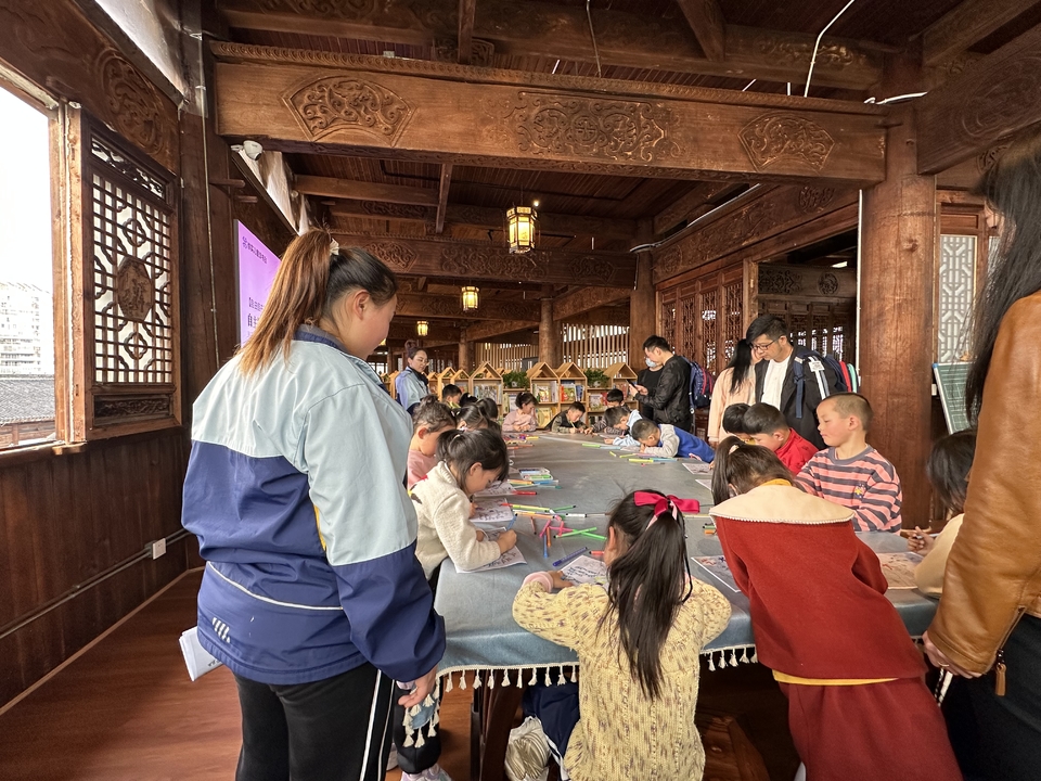 780871B9-44F3-42A7-AC54-CEEA57B1A24F