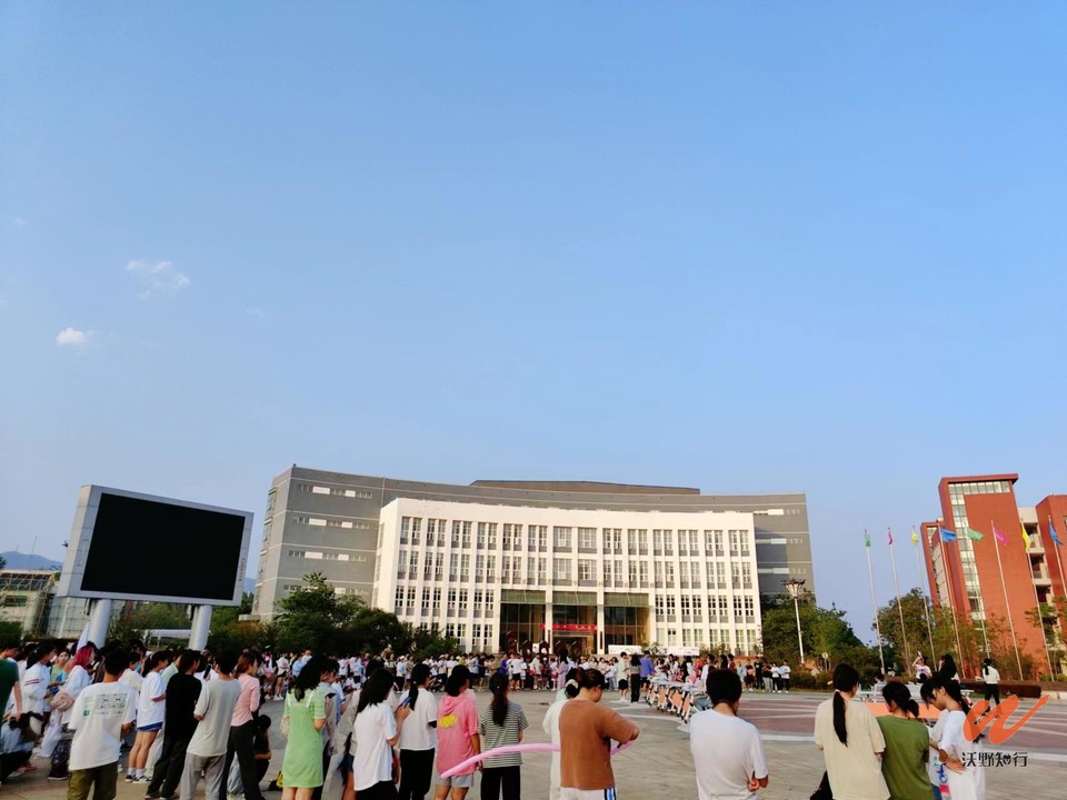 fGKOIvJSVzzKS3HFc_L9x1j_sm94StOjnrvb-xhpKFkGtFz0FvO85_4QOUi_BfCy