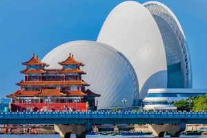 珠海 淇澳岛，徒步情侣路灯塔，日月贝歌剧院圆明新园 【休闲游玩】