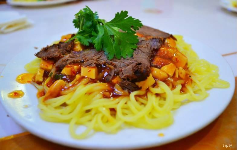 西北美食敦煌的驴肉黄面