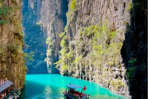 【清明3天•西太行】太行第一雄峡の八泉峡-黄涯洞-太行神话不夜城-虹霓古村