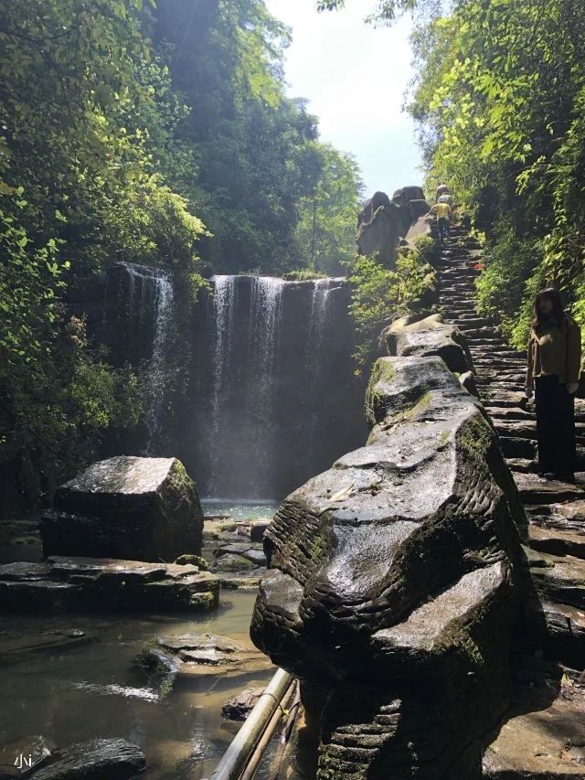 坐龙峡10.jpg