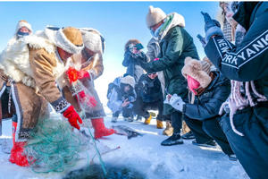 【元旦 3 日・乌兰布统 B 线】塞北雪乡升级版！多伦冬捕 + 蒙古游牧文化 + 越野穿越魔界 / 暖水河 / 透风沟，