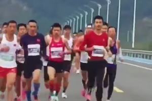 2021美的梅山湾半程马拉松