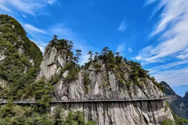 大明山|（11.10）浙江版小黄山，走悬崖栈道、龙门飞渡，穿越万米岩洞，玩转超级滑滑梯+山野卡丁车