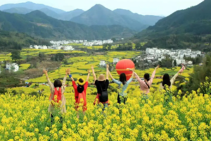 【广州/深圳出发】精品小团，婺源花海A线3日游！高铁+硬卧，行摄中国最美油菜花海，烟雨婺源人家，徒步醉美古驿道