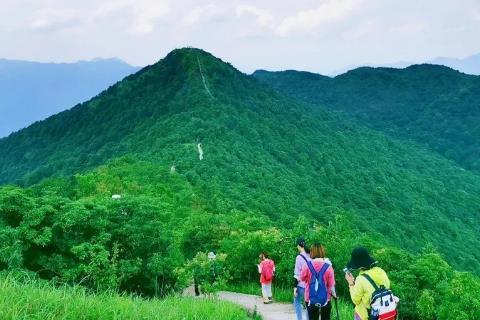 【周末爬山活动】广州出发！从化天堂顶1天活动！攀登广州第一峰！登从化天堂顶，问鼎羊城之巅1日游