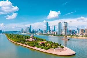 【广州出发】网红长沙3天游高铁团！超级文和友+岳麓山+橘子洲头+铜官窑古镇+太平老街+坡子街+李自健美术馆/谢子龙艺术馆