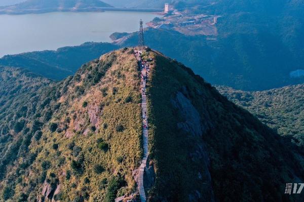 10.17周日，打卡深圳最美爱情天梯，梅沙尖休闲徒步13km