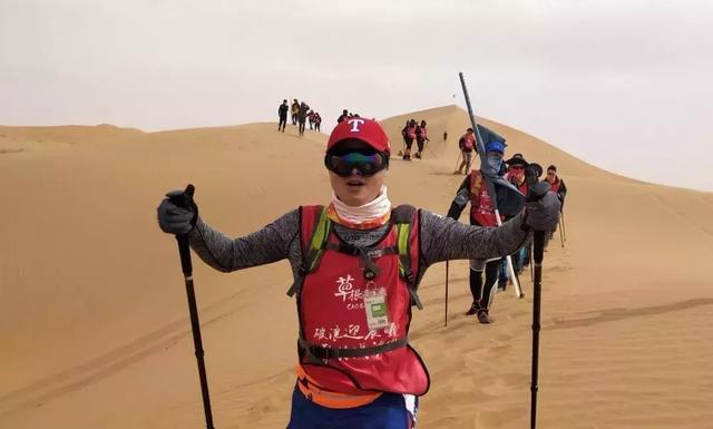 破浪迎晨曦，聚将战沙场：草根知本集团高管沙漠团建圆满收官