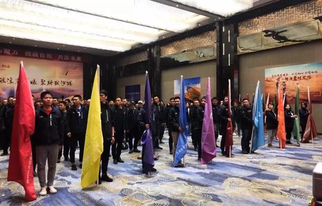 破浪迎晨曦，聚将战沙场：草根知本集团高管沙漠团建圆满收官