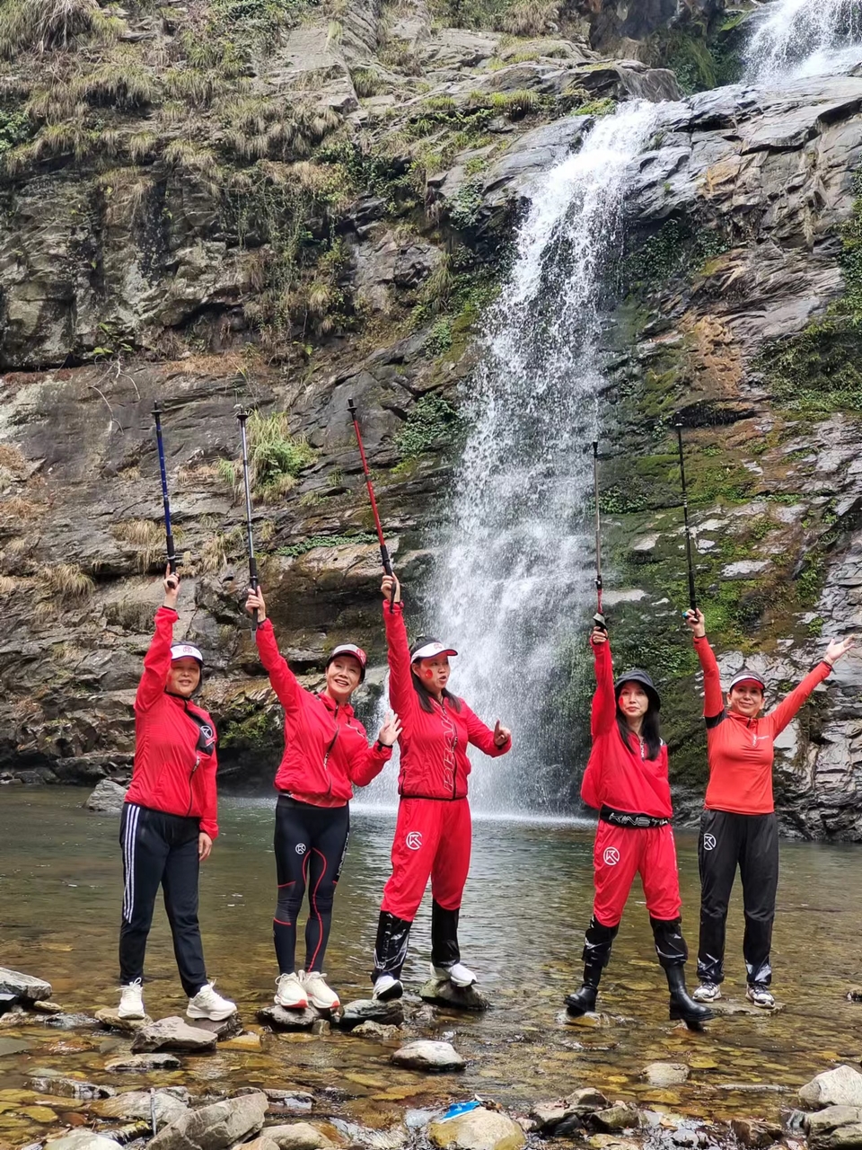 CZSMNiE-xpzCpdLxpP5zUJhAH21md8_PghxoR-FLPQXBkEG9drkSSx4qiQVA82ku