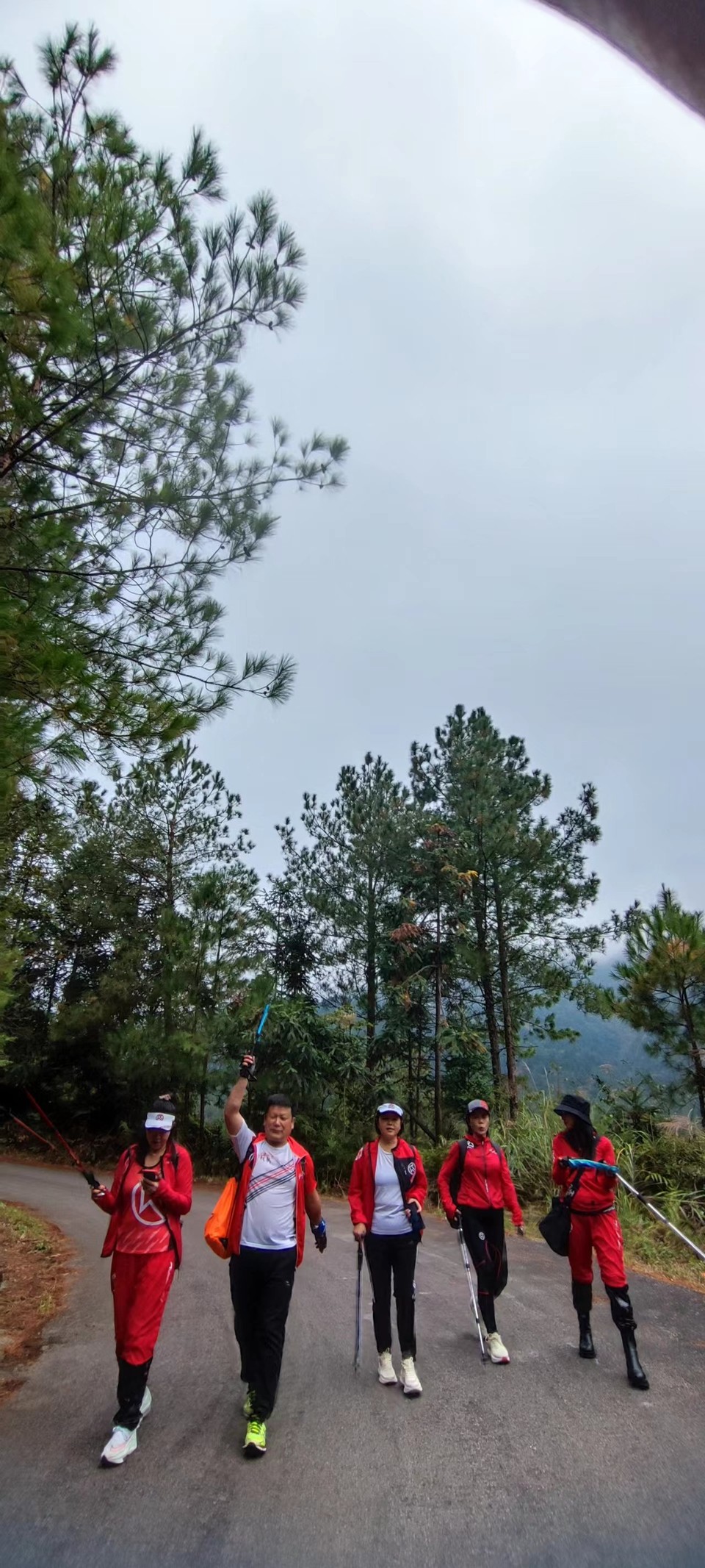 CZSMNiE-xpzCpdLxpP5zUNyZU_3ohFAaZ5_6nqyGiAOizrGcjfSGQIGWQhurd9Y6