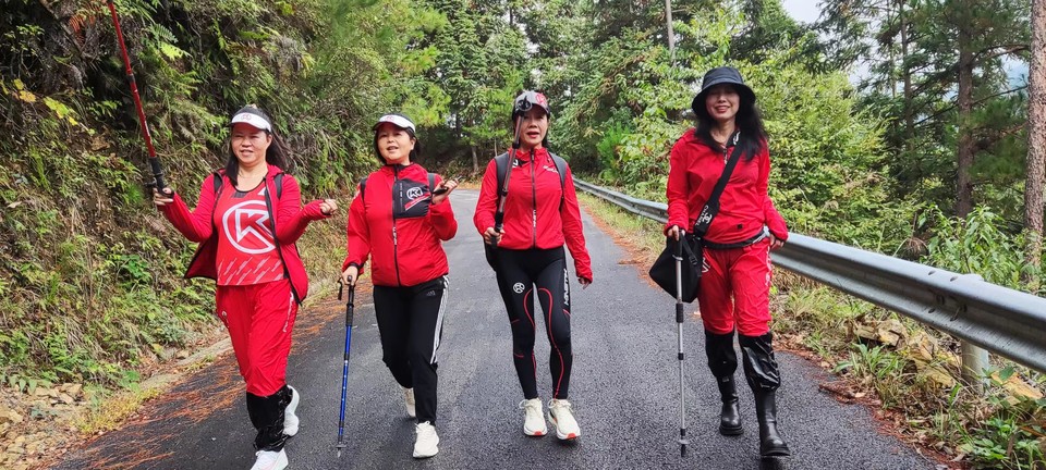 CZSMNiE-xpzCpdLxpP5zUKtBxBPx5AcwBoEpgXQ9j-eoSwW-8nZdLPlkBLvkc7i9