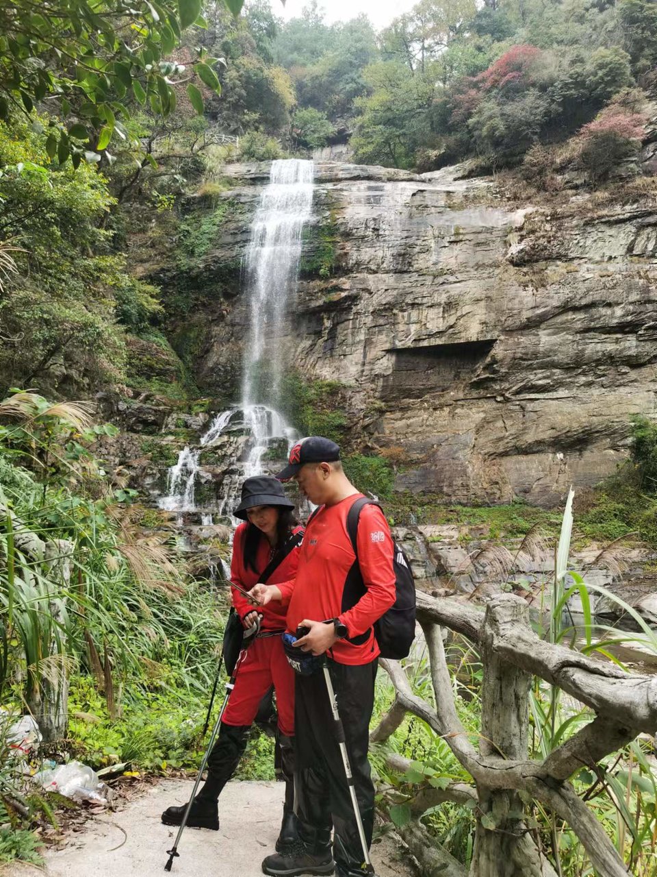 CZSMNiE-xpzCpdLxpP5zUMR9Th9O9yF8FqcCM7kbyRzl4DyUoDrg61ASEgTsxVtr