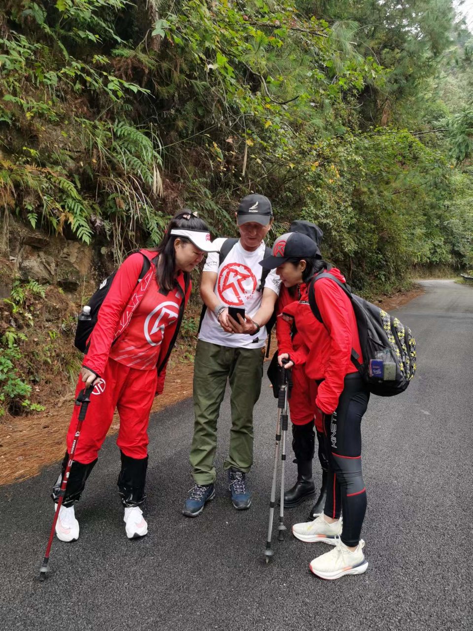 foDHQ0AdIykxxFJ5mumgMFLcPRJVdQ5R-e6ca5Esu0KBsS01j-i5fHdKnJX0tyYv