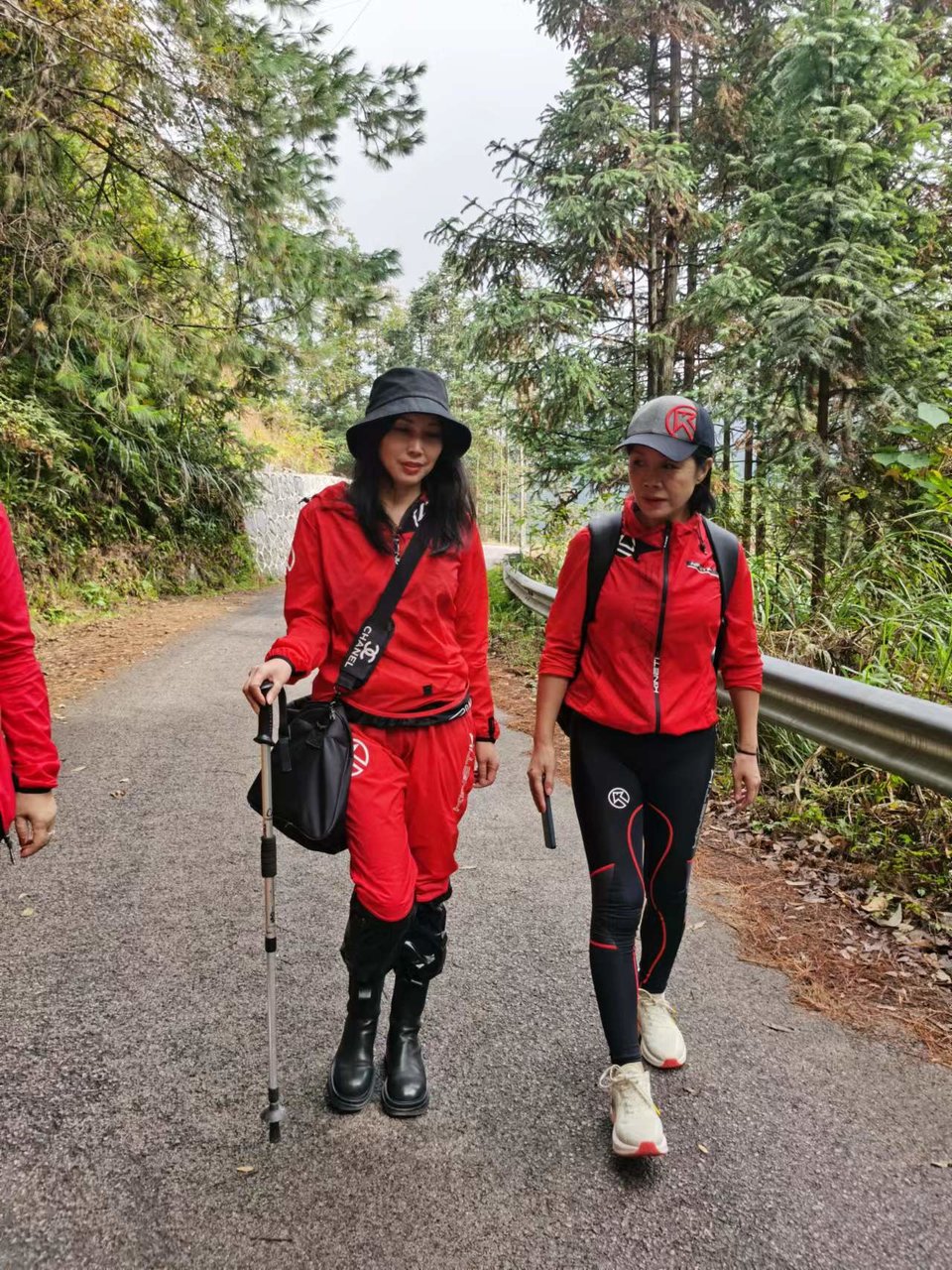 foDHQ0AdIykxxFJ5mumgMGwWcQtbROTdFlUmlxIuR3pPuLF6He2zJONWwT4rHubk