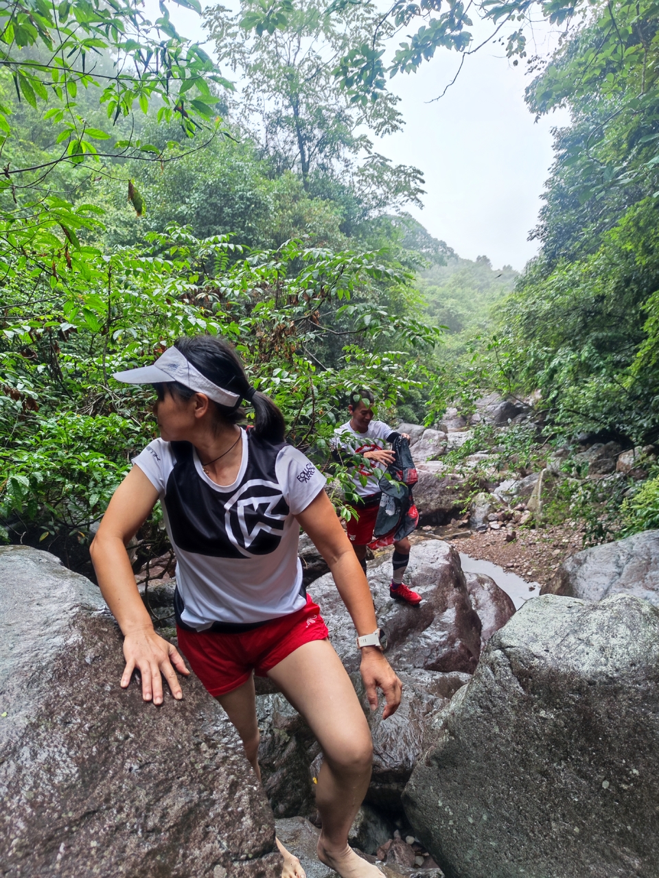 FVkw6qceTHFd_0gOObLPIwJAsRiFGRp9NEO-vO_ewGXkHYX5geptrLE_ZySUnv8g