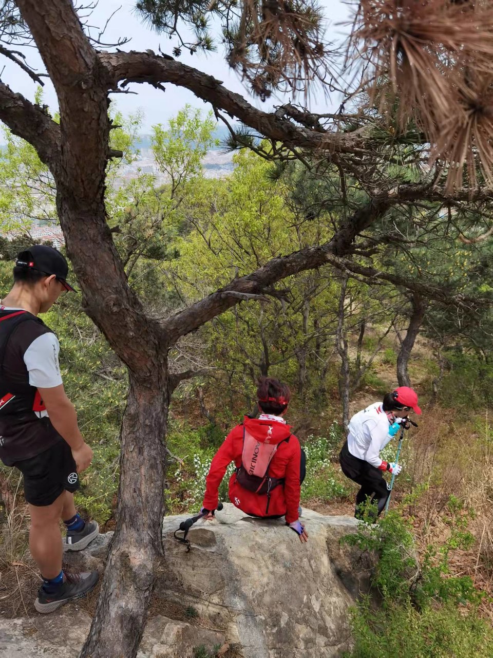 J3LS74jJuY60NYX2qRvKR-uY4RwOq6BxrY6CIG1YskWMy96ago_9p2LFKrAkHR-c