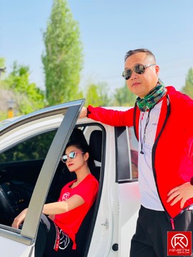 14DB6858-995C-42E3-B17E-5C15EC20F1DD