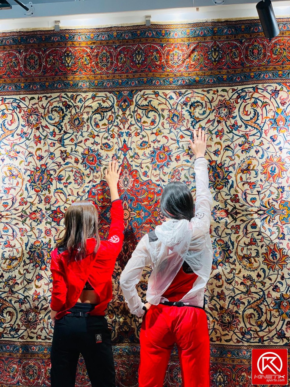 C7B81AD0-2B87-4D2D-A7B7-4002799B0A77