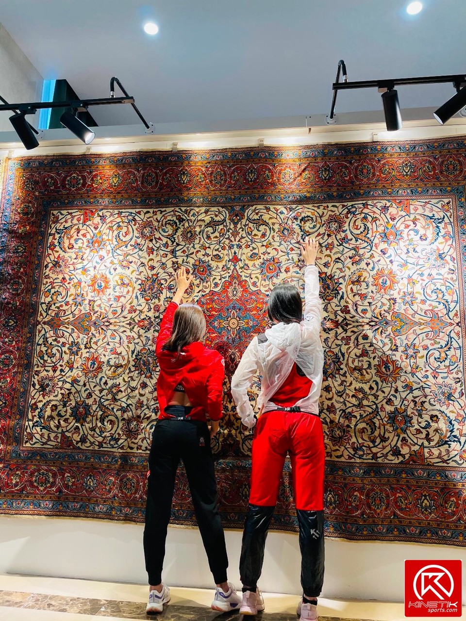 94478B4B-8671-4773-85A3-45CE1E6C870C