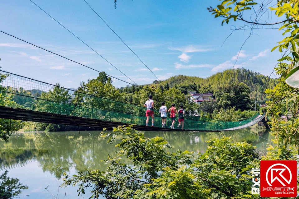 F2059195-EA91-4292-8A99-AC6372D9C48C