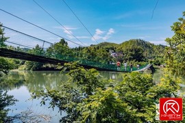 E7BDBE27-024C-4EBF-A1CD-0DCD1ADFBBC3