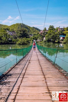 CEEA793A-D82A-430D-9202-EAB25D0F2204