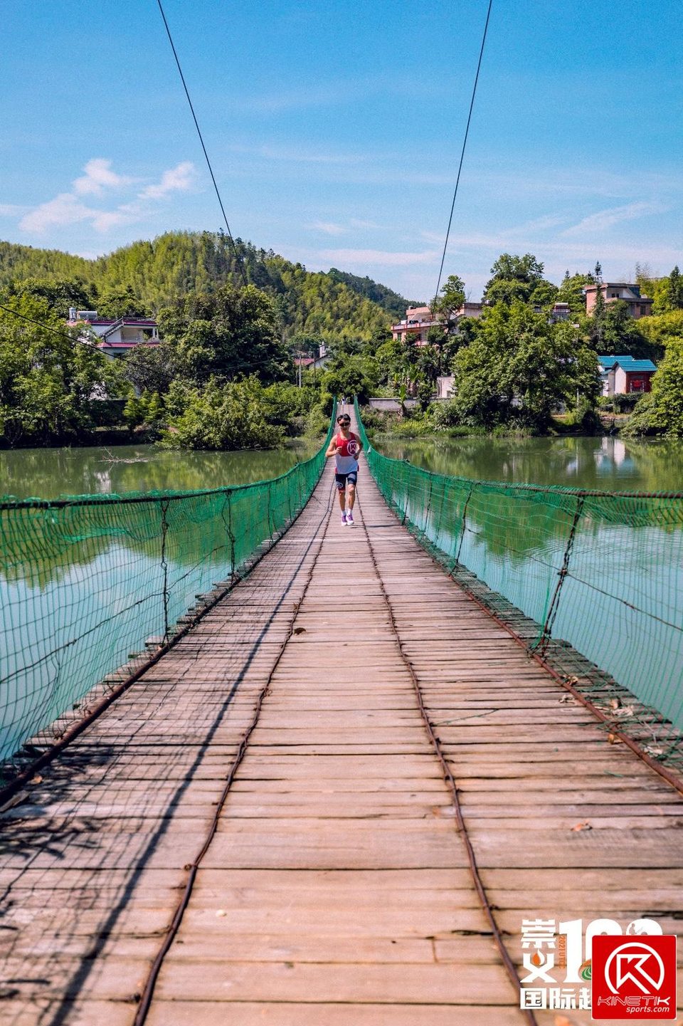 CEEA793A-D82A-430D-9202-EAB25D0F2204