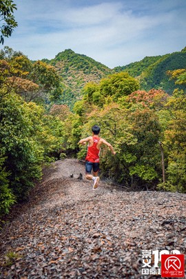 5225CE42-F93D-44EB-AFE8-693662B4708F