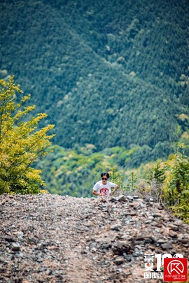 91213DC5-F39D-4A45-BB5C-BD030CFA506F