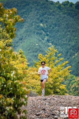 1FBBE629-F655-465A-B03E-3770829816A0