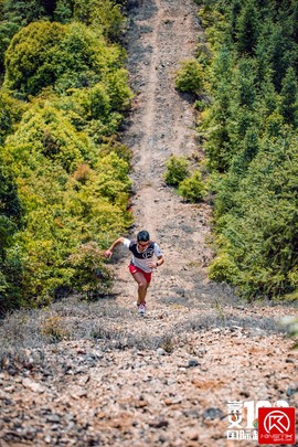 1047C659-6FAC-42D8-AC81-23D0F5057BCA